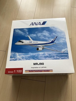 1/100 MRJ 90