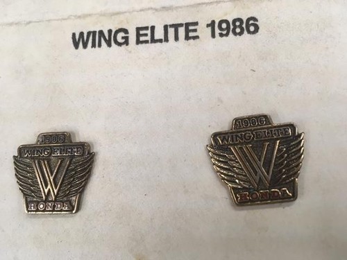 HONDA GOLD WING ELITE MEMBERSHIP CARDS PIN MONEY CLIP SET - VINTAGE - Imagen 9 de 9