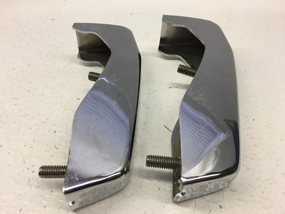 Mopar NOS 1974-77 Dodge Monaco Rear Bumper Guards Pair 3754518 Foto 4 de 4