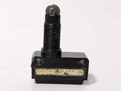 1pc New Yamatake/azbil Limit Switch SL1EK