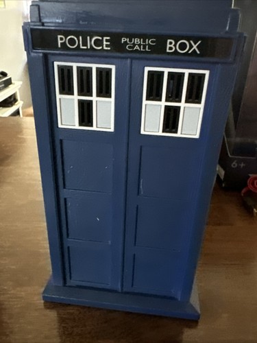 BBC Doctor Who: Christmas Special Giftset (Blu-ray) & Tardis Sound FX Speaker - Imagen 13 de 17