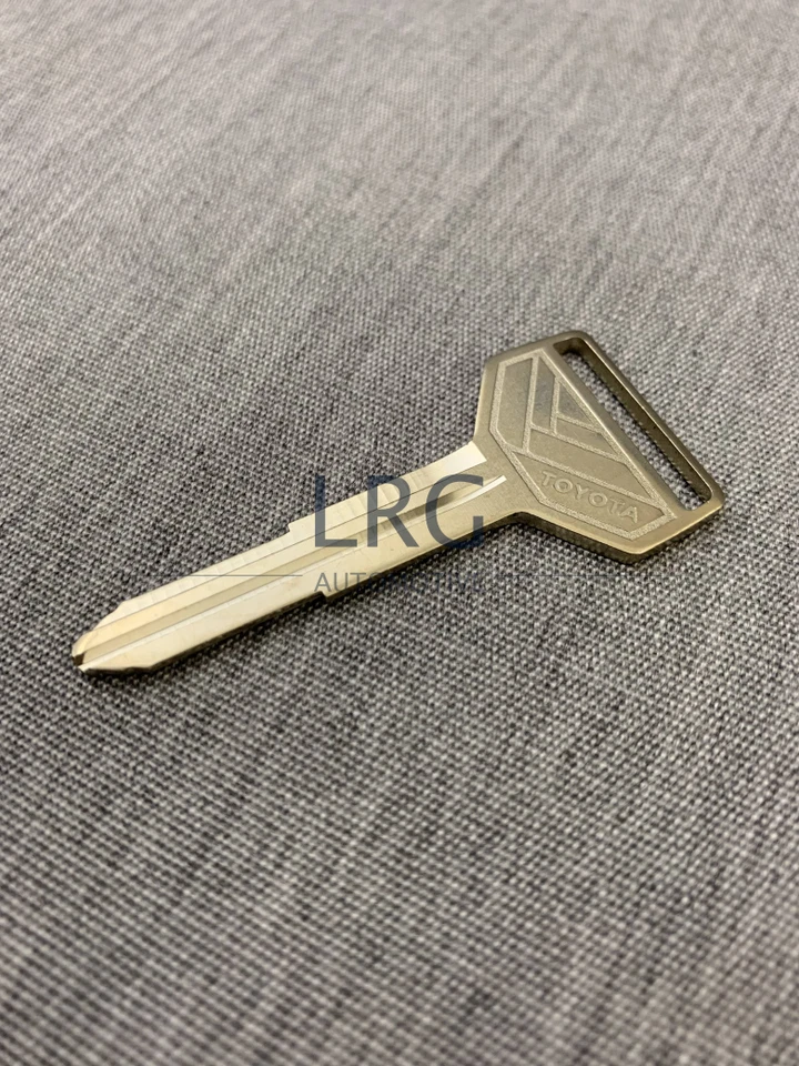 Camioneta pickup Corolla 4Runner original Toyota Key Blank años 90 Supra OEM metal y agarre Foto 4 de 4