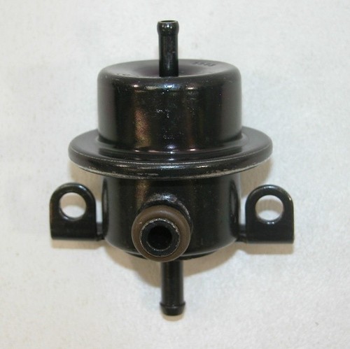 SMP PR7 Fuel Pressure Regulator Fits 87-92 Daytona 89-90 Maserati TC And More - Picture 2 of 3