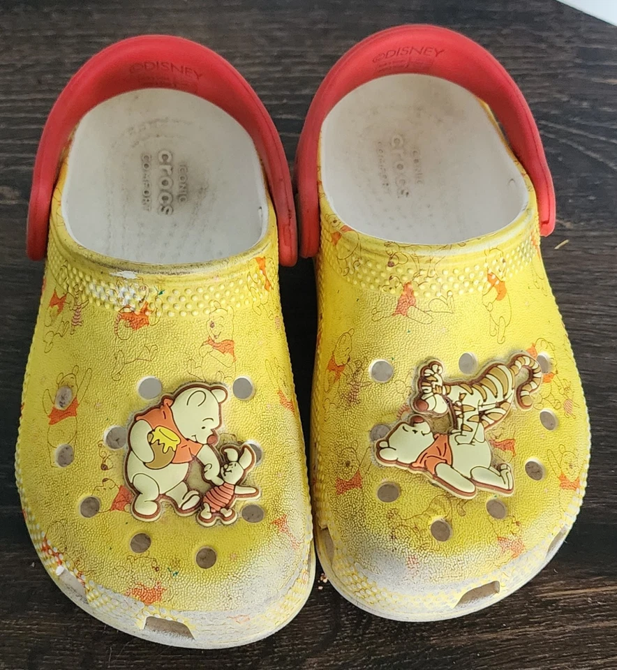 Crocs Winnie The Pooh Niño Pequeño Talla 9 Buen Estado Foto 4 de 4