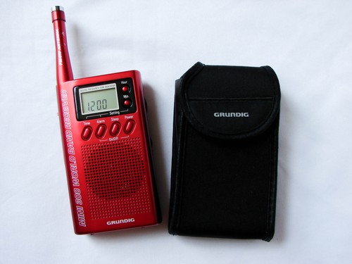 Grundig Red Mini 300 World Band Receiver w/Case