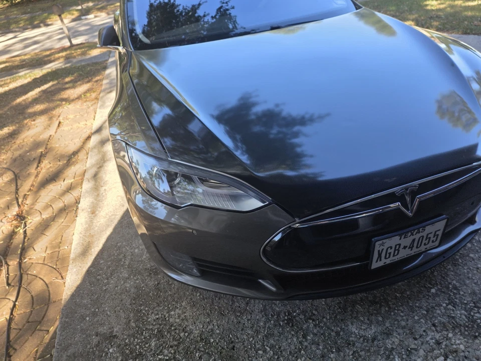 Tesla Model S 2015 Foto 2 de 4