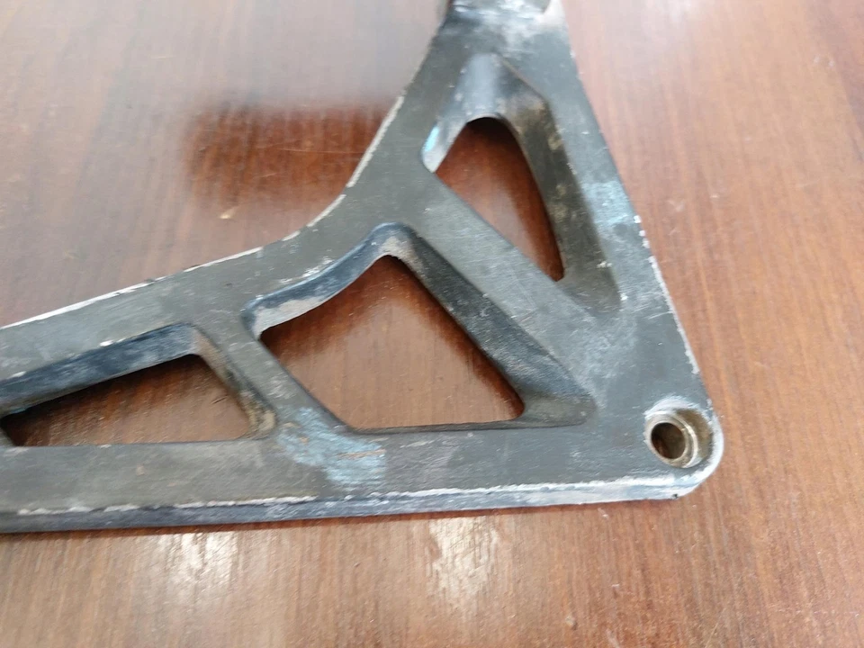 Reposapiés CAGIVA 34523645262344213 ELEFANTE 650 1 pieza Foto 3 de 4