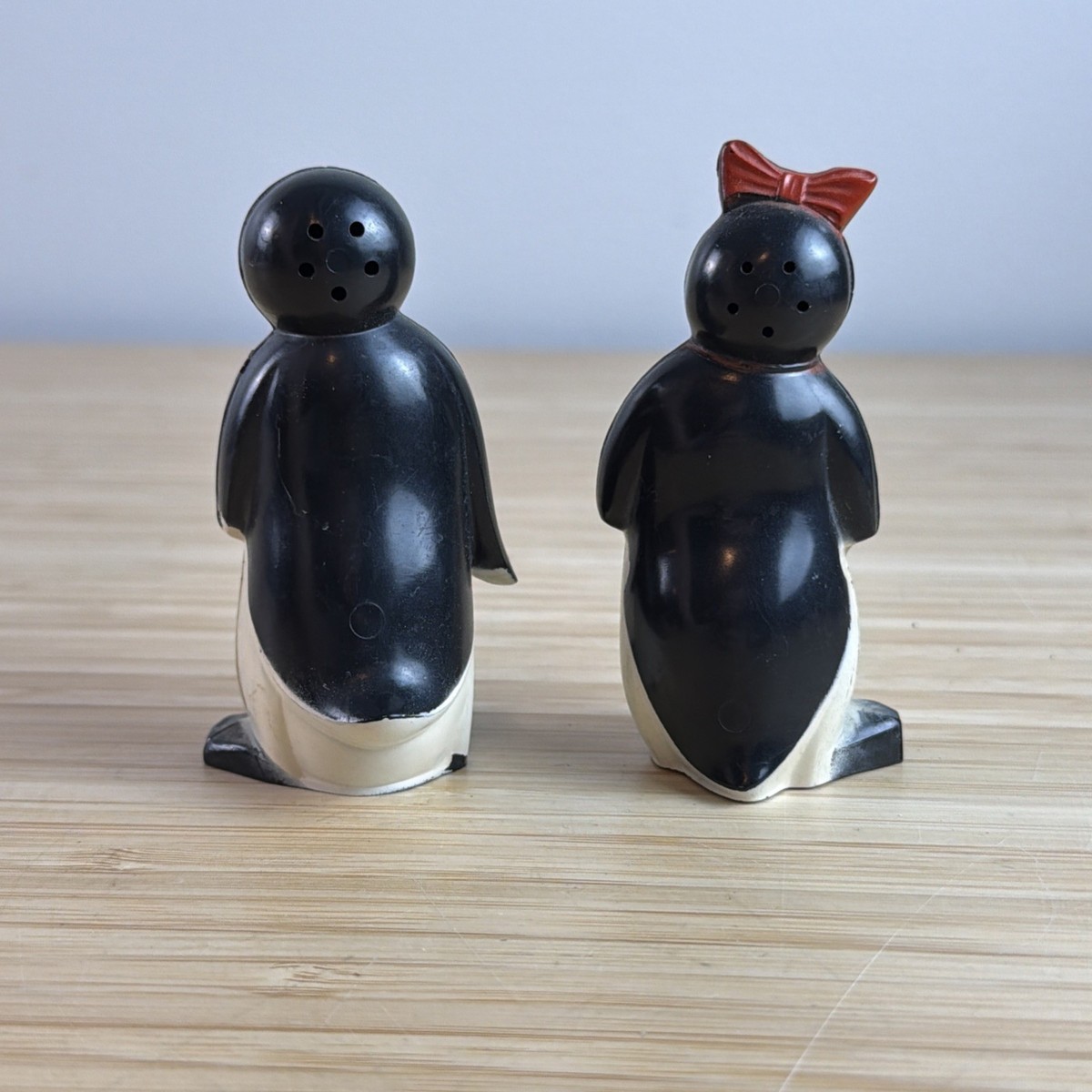 Vintage 1950's Kool Cigarettes Willie and Millie Penguin Salt and