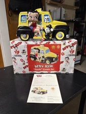 BETTY BOOP CAB CO. LIMITED ED. VANDOR 2007 CERAMIC COOKIE JAR 9 X 13 X 8 RARE!!