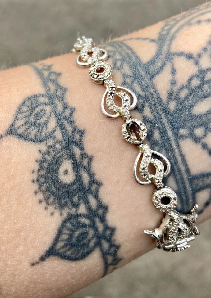 Pulsera de plata de ley de corte ovalado de cuartos ahumados corazón, porcelana R 925 Foto 4 de 4