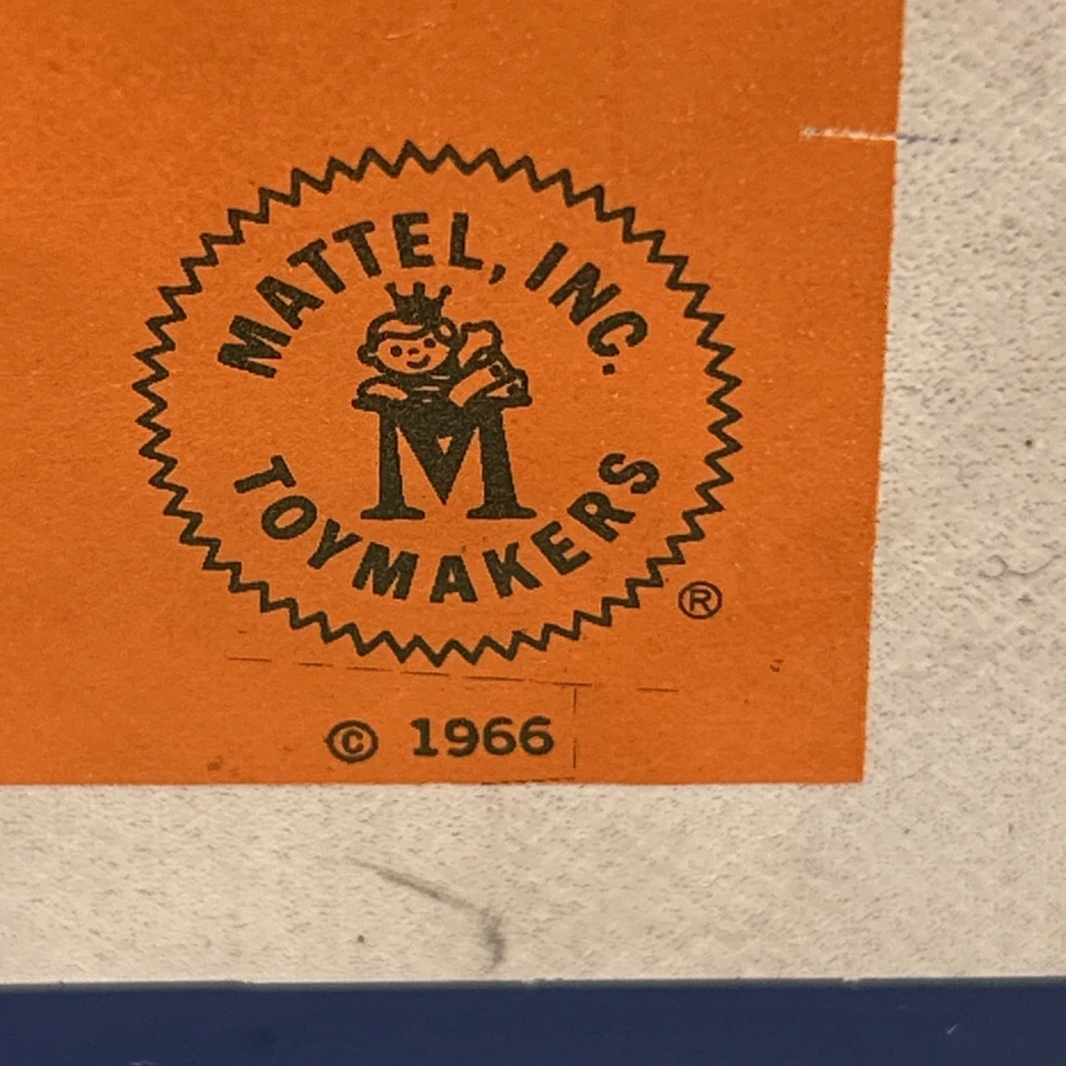 1966 Mattel Miniature Car Carry Case Toy Storage Bar Gas Station Man Decor Gift - Image 3 of 4