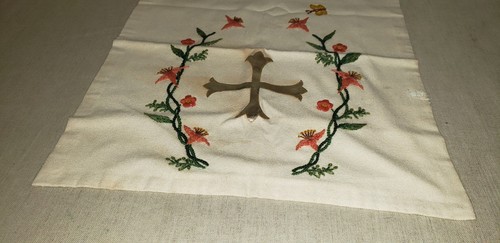7 CATHOLIC MASS CHALICE VEILS VARIOUS STYLES IMPERFECT LOT - Picture 14 of 18