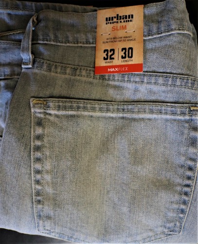 Straight Leg Max Flex Jeans Light Wash 