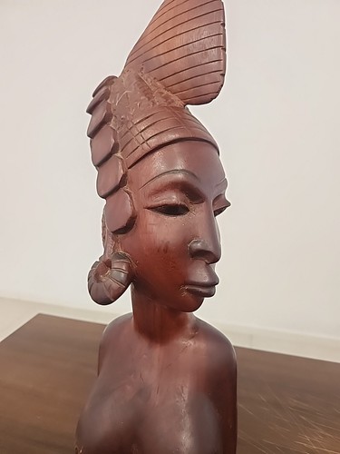 Vintage Hand Carved African Lady - Picture 8 of 11