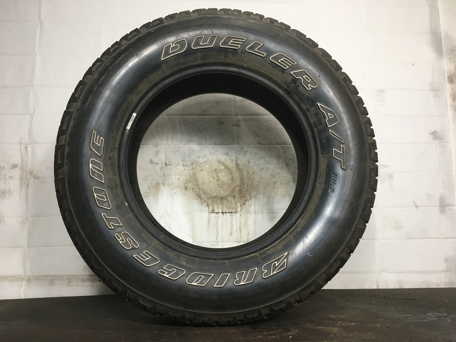 Bridgestone Dueler A/T RH-S OWL 2012 DOT P265/70R18 265 70 18 New Tire ...