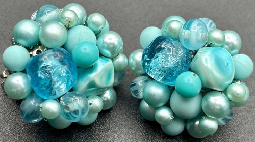 LOT OF 3 PAIRS VINTAGE CLIP ON BEADED EARRINGS,CLUSTER STYLE,RHINESTONES,GLASS - Picture 4 of 14