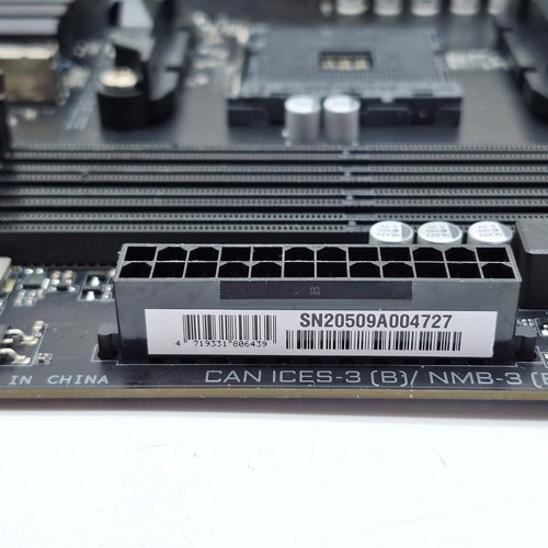 Gigabyte X570 AORUS Elite (AMD/X570/ATX/PCIe4.0/DDR4/Motherboard) -NOT WORKING- - Afbeelding 3 van 5