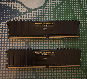 Corsair Vengeance LPX 16GB (2x8GB) DDR4-3000 PC4-24000 DIMM CMK16GX4M2B3000C15