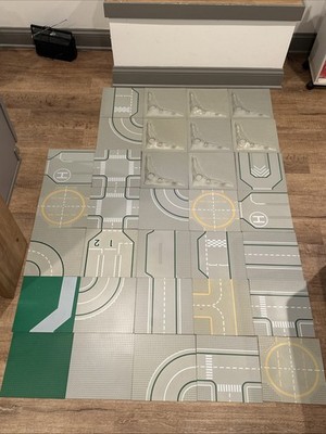 Huge Lot Of 33 Vintage Lego Grey Lunar Space, Road, Green Base Plates