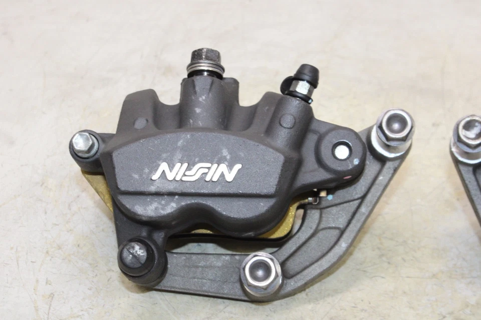 Juego de pinzas de freno delanteras derecha izquierda OEM HONDA CBR650F 2016 par de pinzas Foto 2 de 4