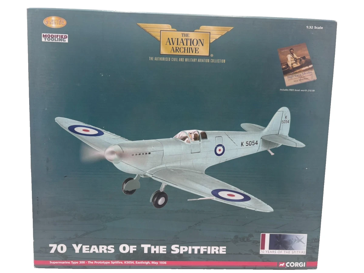 Corgi製 Spitfier スピットファイヤー　1／32スケール　新品 Corgi 1:32 Scale Diecast Aircraft & Spacecraft with Unopened Box