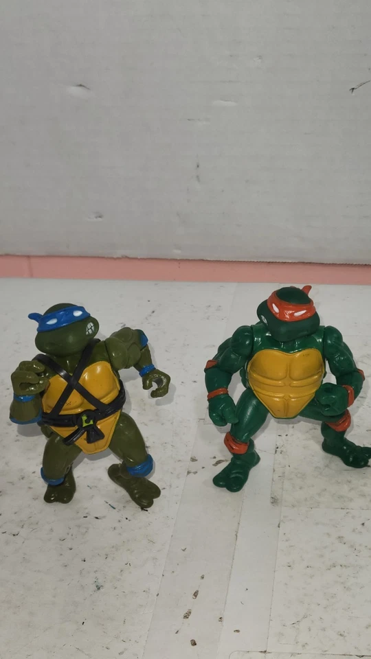 Lote de 4 bonecos de ação Teenage Mutant Ninja Turtles 1988 cabeça macia cabeça dura  - Imagem 2 de 4