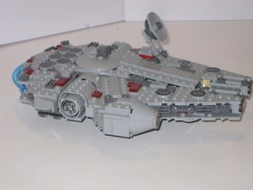 LEGO Star Wars: Midi-Scale Millennium Falcon (7778)