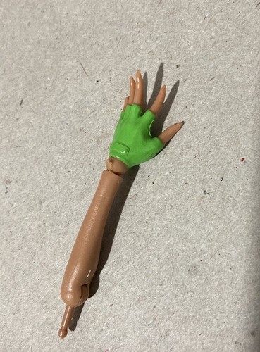 Monster High Dolls Clawdeen Wolf Ghouls Rule Left Arm And Hand Glove