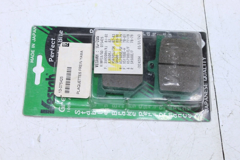 1977 Yamaha Xs750 Front Brake Pads 2G2-W0045-00-00 - Image 2 of 4