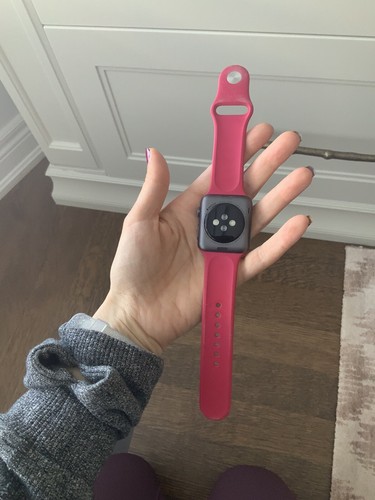 APPLE WATCH série 7000 pistolet aluminium métal 42mm avec bracelet rose état de fonctionnement - Photo 4 sur 22