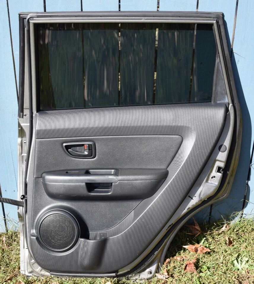 OEM 2010 2011 2012 2013 Kia Soul Gray Rear Right Passenger Door *Local Pick Up* - Image 4 of 4