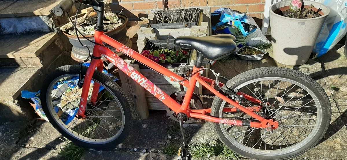Apollo envy bike hotsell