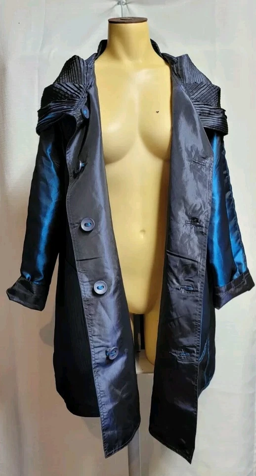 UBU Reversible Iridescent Pleated Hood Raincoat Button Front Navy Teal Sz PS - Image 4 of 4