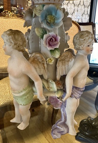 Late 19th Century Rococo Style Porcelain Comport - Picture 5 of 12