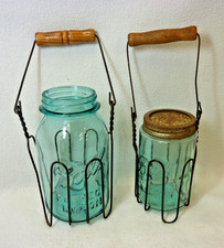 VINTAGE 2 ALL METAL WIRE JAR HOLDER WITH WOODEN HANDLE & BLUE BALL MASON JARS