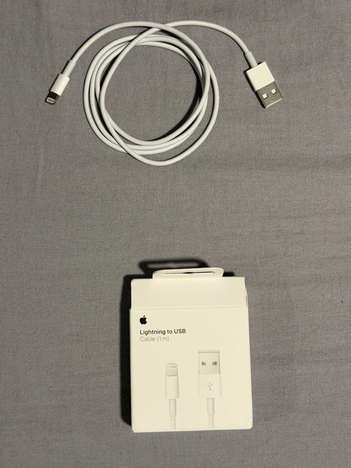 Apple Lightning to USB Cable 1m/3ft MUQW3AM/A  A1480 OEM Open Box - Image 2 of 3