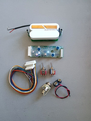 SUSTAINIAC STEALTH PRO KIT W LOOSE TOGGLE SWITCHES & WHITE/GOLD HUMBUCKER DRIVER