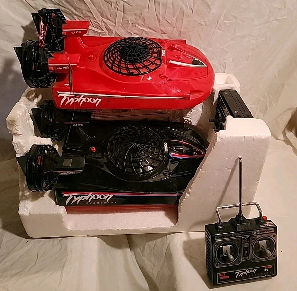 TYCO Typhoon Hovercraft R/C Vintage 9.6 V(LOT OF 2) FOR PARTS OR REPAIR - Image 2 of 4