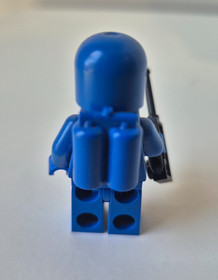 LEGO MINIFIGURE LEGO MOVIE  BENNY BLUE SPACEMAN FROM #70810 #70816