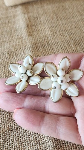 Vintage Coro Signed Milk Glass Goldtone Clip On Earrings Measure 1.42"