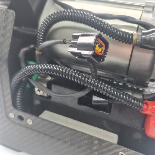 Suzuki MotoGP Motorstarter - Bild 7 von 11