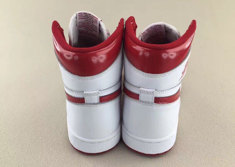 Nike Air Jordan 1 Retro High OG Men's Sizes White Metallic Nike Air Jordan 1 Retro High OG Men's Sizes White Metallic