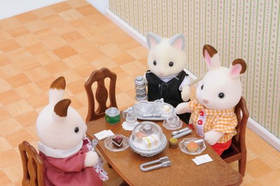 sylvanian families butler set