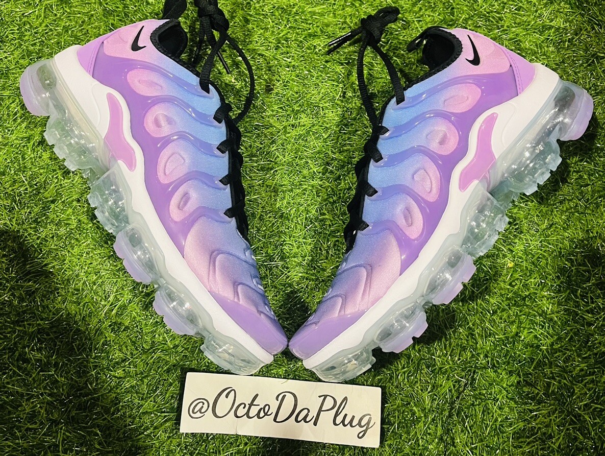 nike vapormax plus blue and purple