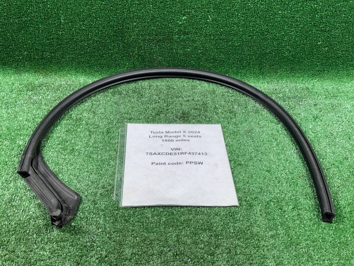 16-24 TESLA MODEL X FRONT LEFT SIDE DOOR UPPER WEATHERSTRIP SEAL