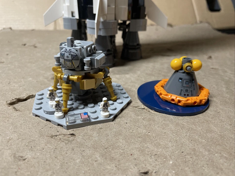 Lego Ideas Nasa Apolo Saturn V Set 21309 Mostly Complete W/Instructions - Image 3 of 4