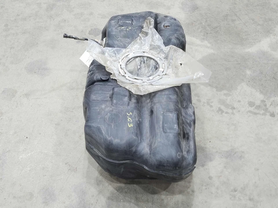 Conjunto de tanque de combustível 14-15 Nissan Versa original do fabricante 172023AN0A - Imagem 3 de 4