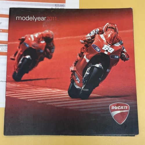 Ducati 2011 Model Year Sales Brochure / all models - Imagen 2 de 11