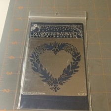 Dreamweaver Metal Stencil - Lynn Harlow Heart Wreath Floral Foliage