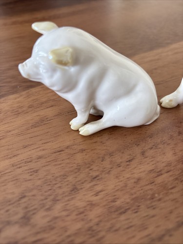 2 BELLEEK Ireland Sitting Hog & Piglet Porcelain Green Mark Vintage - Picture 4 of 11